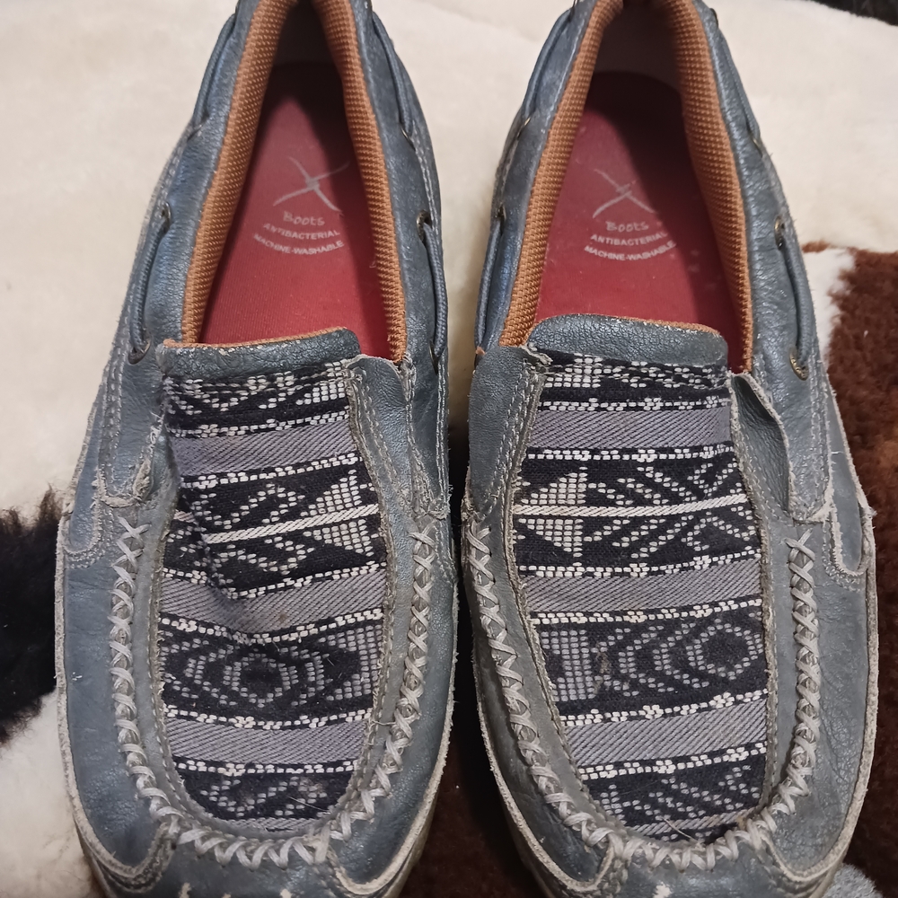 Womens Casual Slip-On Shoes in Blue with Patterned Upper
